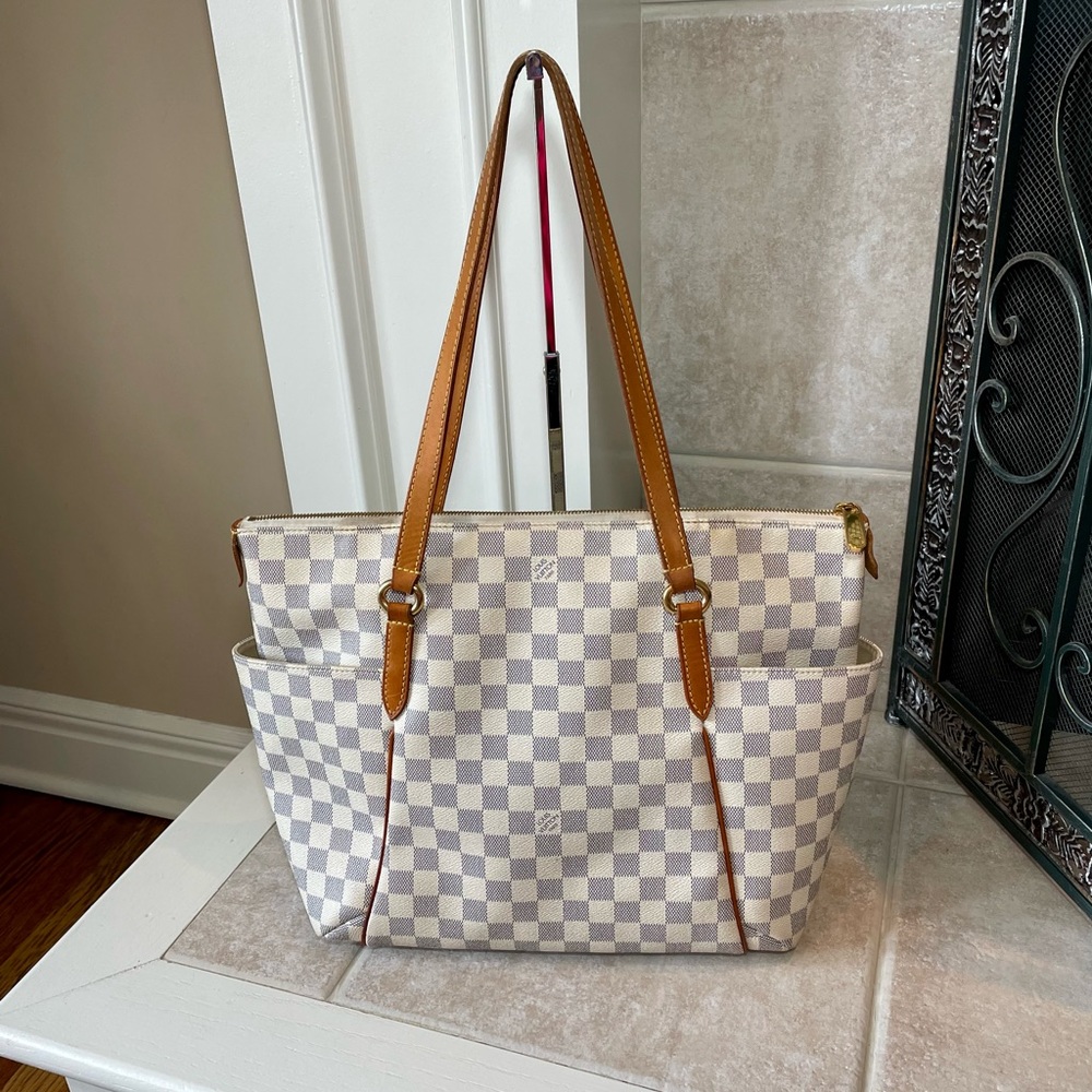 Louis Vuitton Totally MM Damier Azur Print